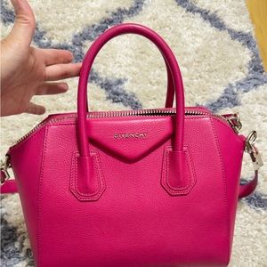 Givenchy Antigona fuschia small size